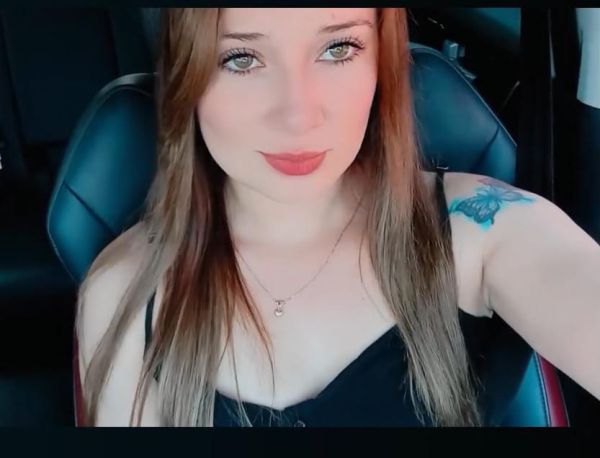 Soy chica muy complaciente y súper adorable, te garantizo que será una experiencia perfecta. Te brindaré un servicio sin apuros y con calma soy una nena complaciente, ardiente, cuerpo natural, senos deliciosos, con un culo apretado y apetecible 
