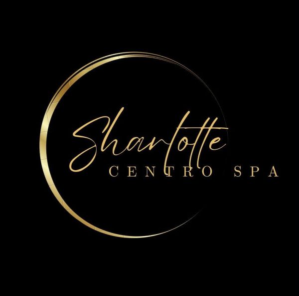 ¡Bienvenidos a Sharlotte Centro Spa!

En nuestro spa, nos dedicamos a brindar un espacio de tranquilidad, serenidad y bienestar para hombres y mujeres que buscan escapar del estrés y la tensión diaria. Nuestros masajes terapéuticos y sensoriales están diseñados para calmar la mente y el cuerpo, mejorar la flexibilidad y la circulación, e incrementar la energía y el bienestar.

¿Estás cansado/a de sentirte tenso/a y agotado/a? ¿Buscas un momento de relajación y calma en un ambiente acogedor? ¡Ven a Sharlotte Centro Spa y déjanos cuidar de ti!

Nuestras hermosas terapeutas expertas y dedicadas te ofrecen una variedad de tratamientos personalizados para satisfacer tus necesidades específicas. Desde masajes relajantes hasta tratamientos más intensivos para aliviar dolores y tensiones, tenemos algo para todos.

¡Te esperamos en Sharlotte Centro Spa para que descubras el poder de la relajación y el placer en un templo creado solo para ti!