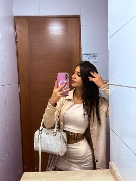 Chicas Trinity Spa Presenta a ... ❤️ Mia❤️
Hola amor soy Mia una chica hermosa y sensual, con un cuerpo tipo suicide girl, mis tatuajes y hermoso cuerpo te cautivaran hasta lo mas profundo, te espero.