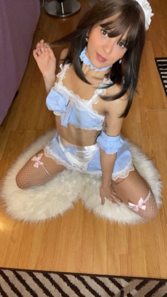 Hola soy Dulce Mely, soy muy linda y con una personalidad atractiva, soy estilizada muy delgadita con una cola muy generosa. Me encanta consentir te aseguro una experiencia religiosa no la olvidaras, cuento con videollamadas y contenido